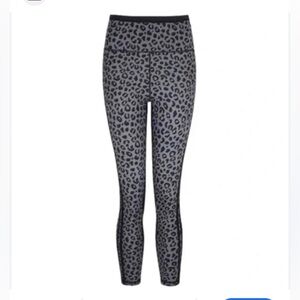 ✨ Allfenix | Black N Grey Leopard Print Leggings